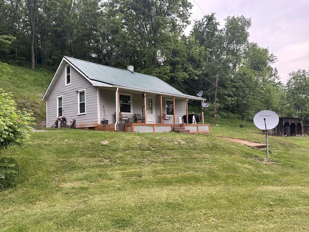 2638 Castleton RD - Photo 38