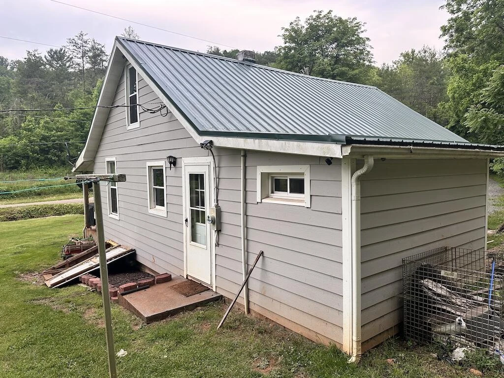 2638 Castleton RD - Photo 40