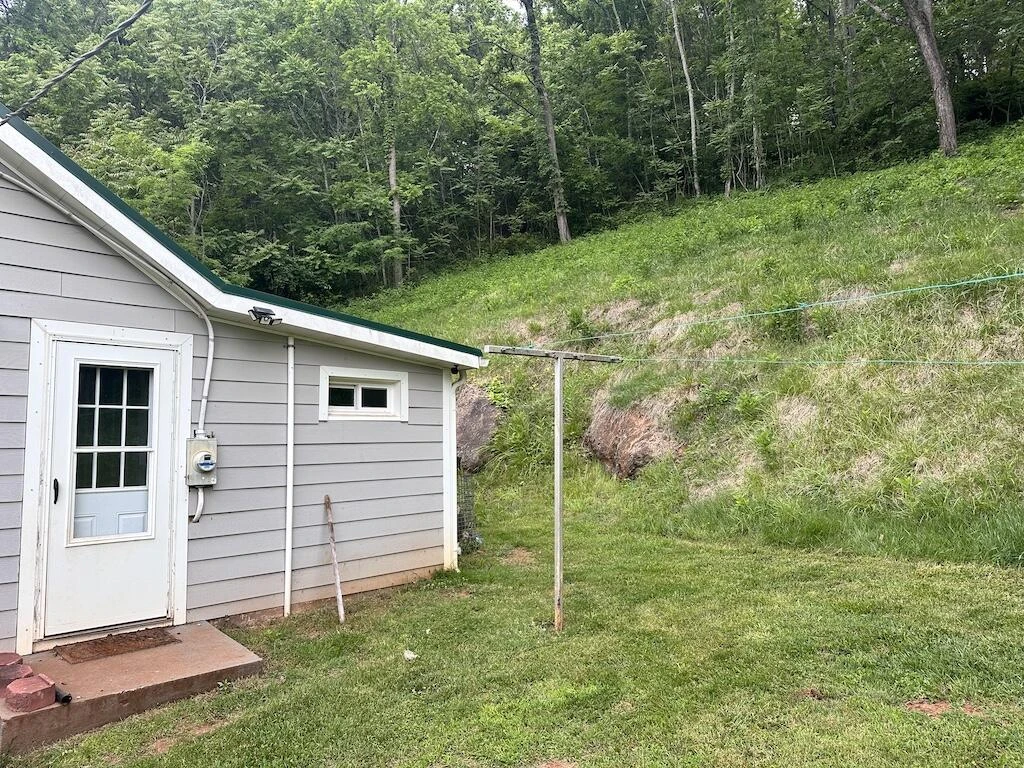 2638 Castleton RD - Photo 42