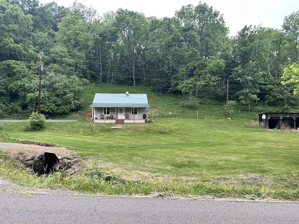 2638 Castleton RD - Photo 46