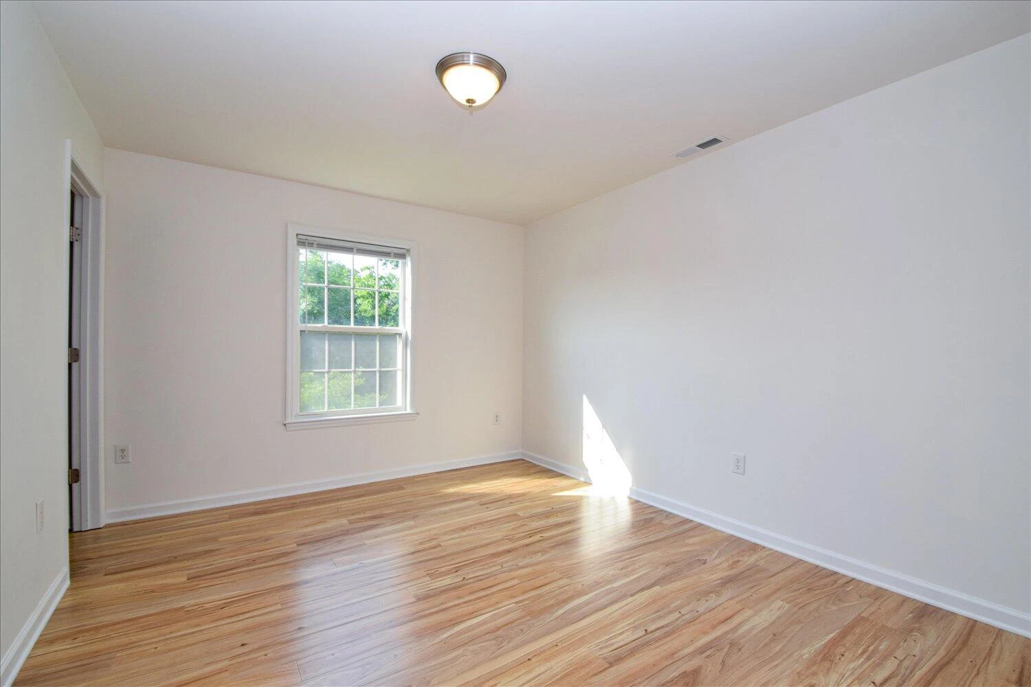 1903 Archbold AVE - Photo 10
