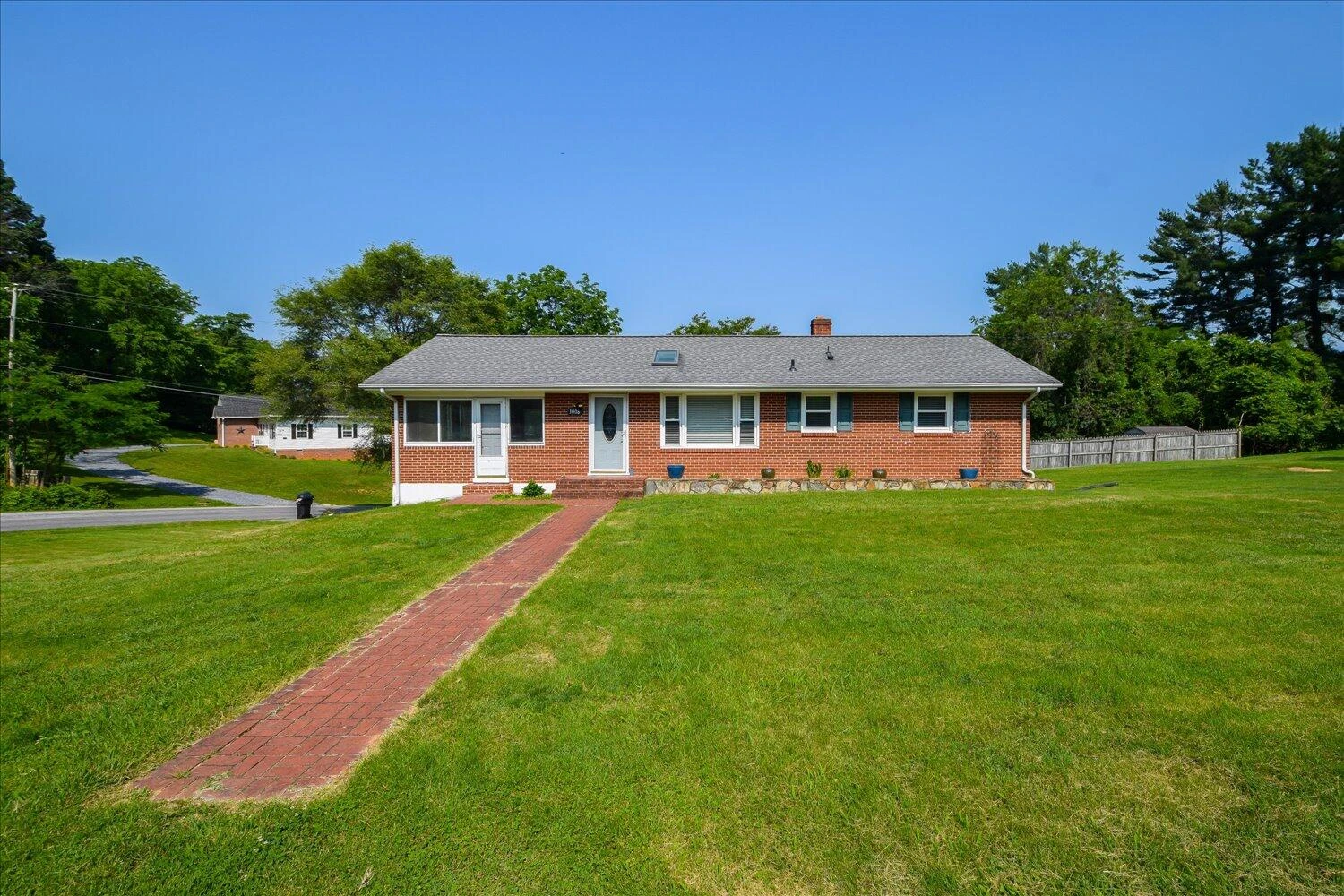 1008 Ridgecrest DR - Photo 19