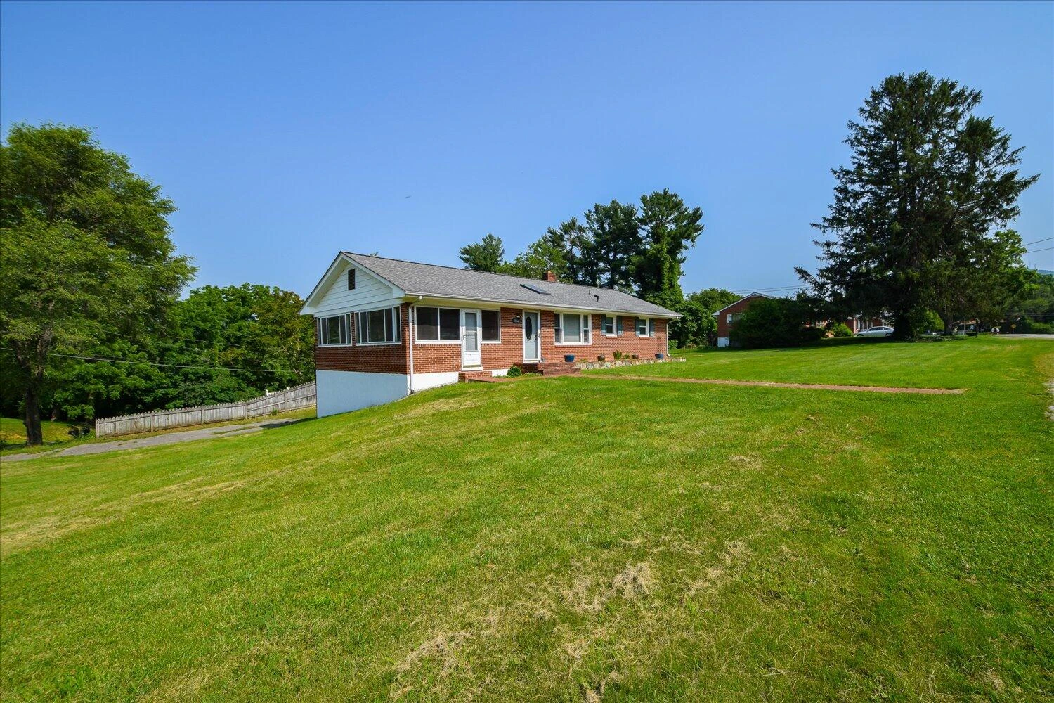 1008 Ridgecrest DR - Photo 20