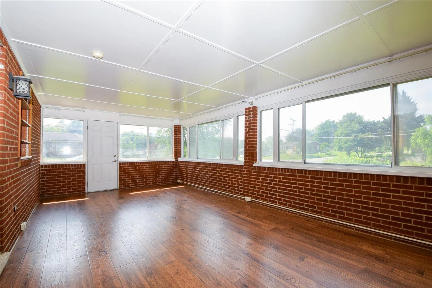 1008 Ridgecrest DR - Photo 10