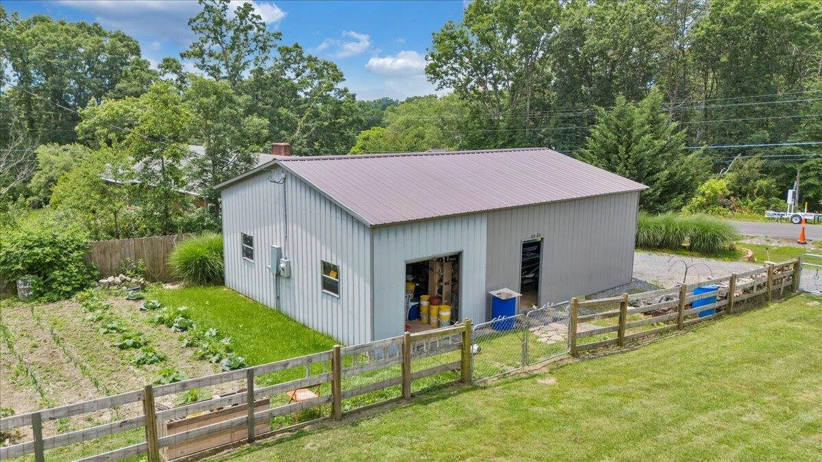 1405 Linden AVE - Photo 108