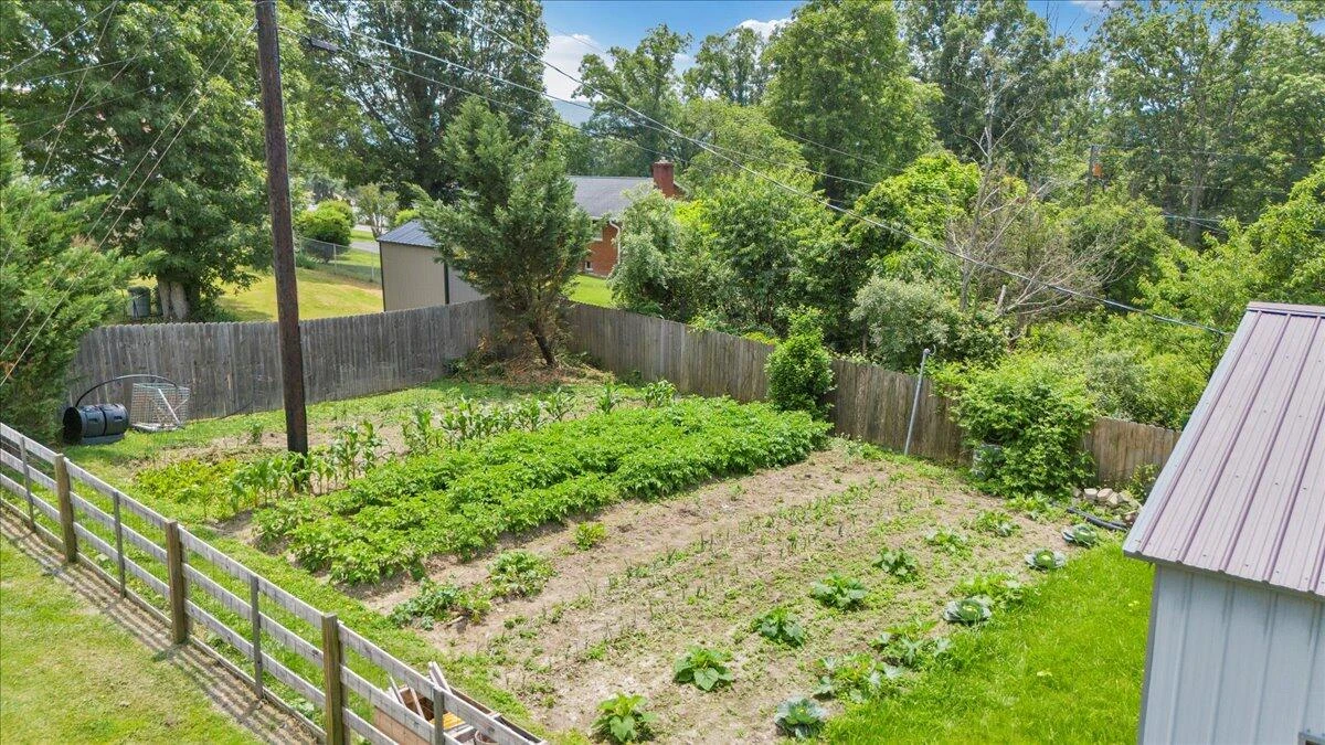 1405 Linden AVE - Photo 110