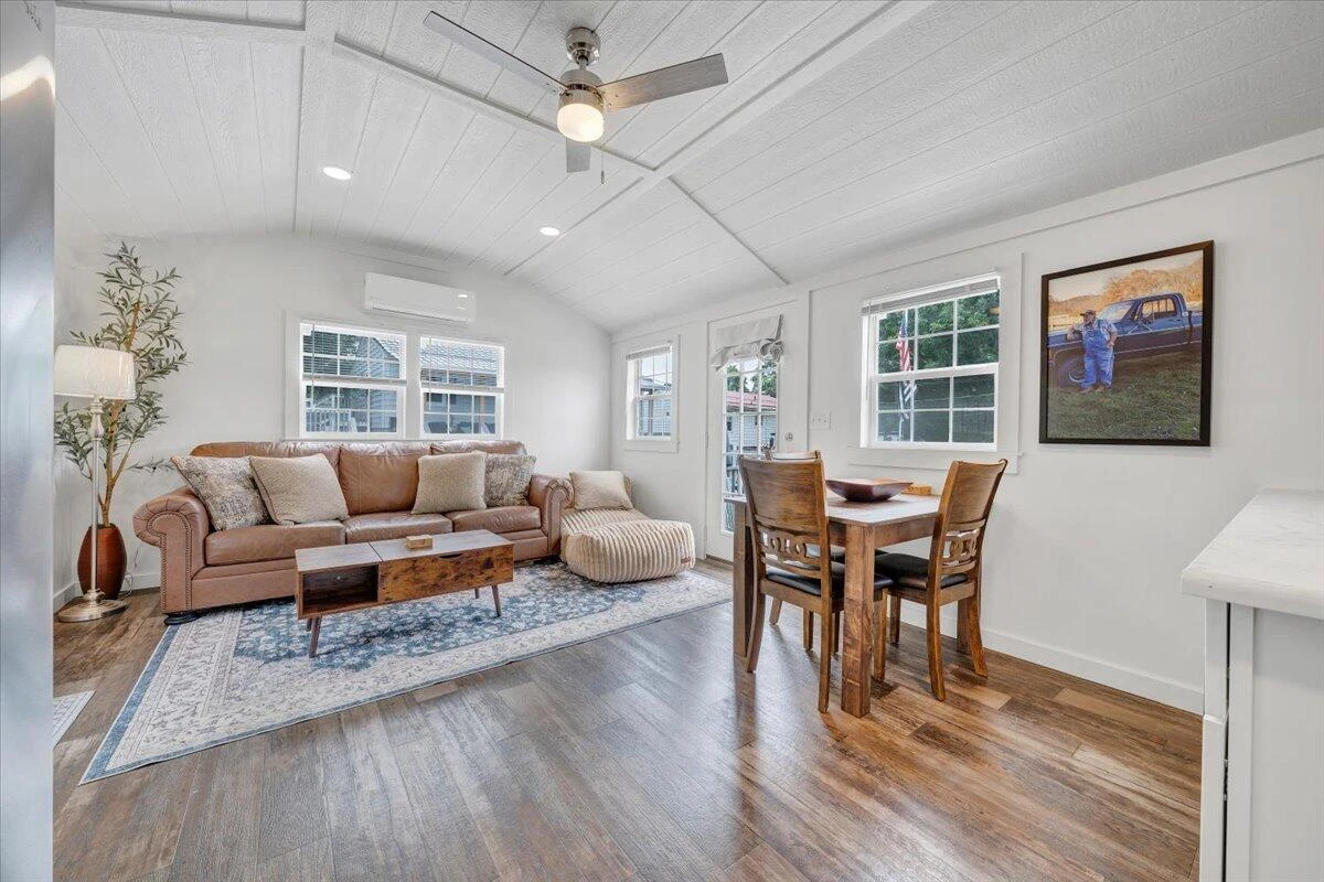 1405 Linden AVE - Photo 24