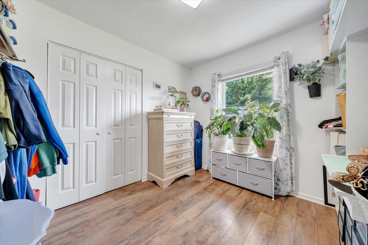 1405 Linden AVE - Photo 37