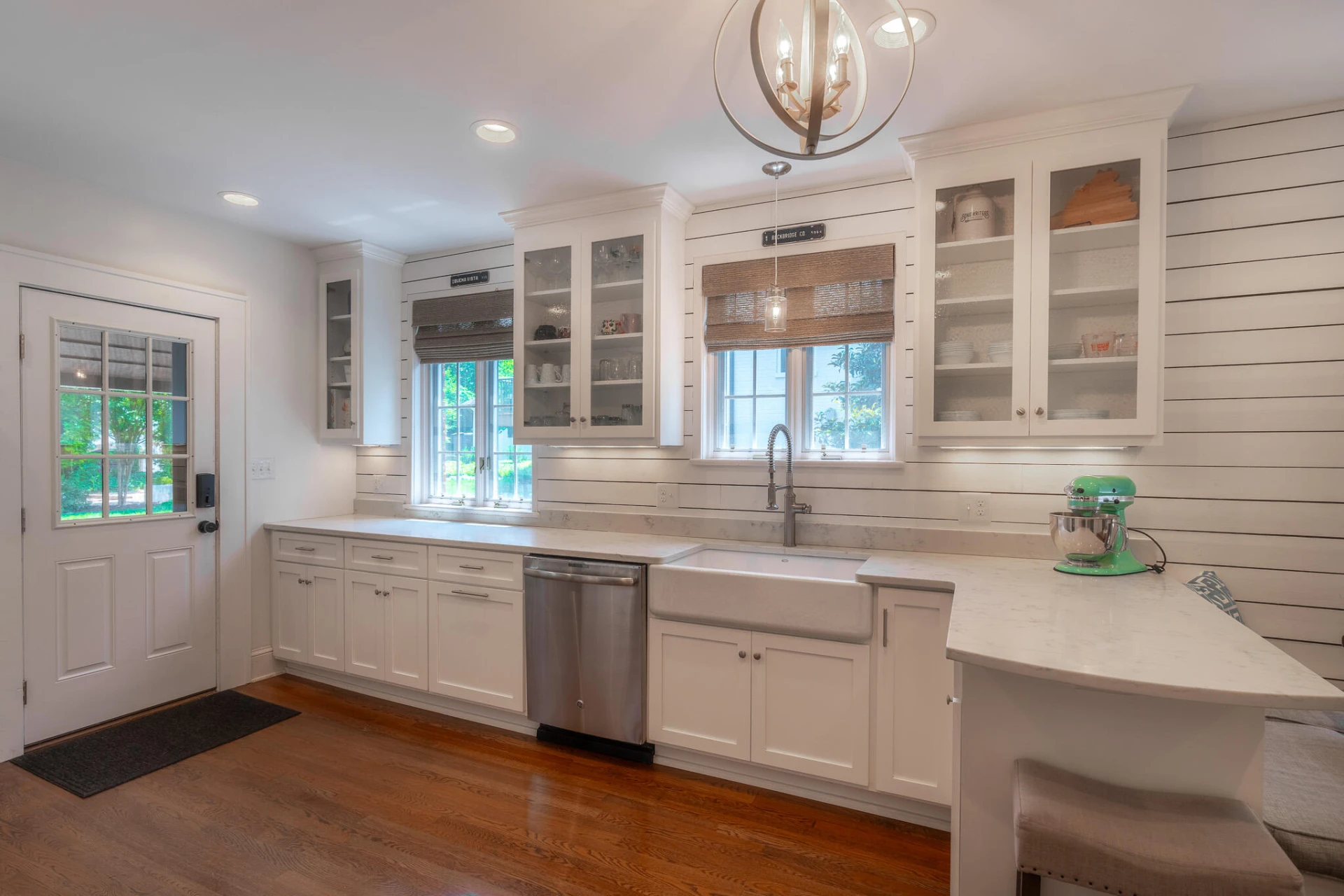 2602 Stanley AVE - Photo 19