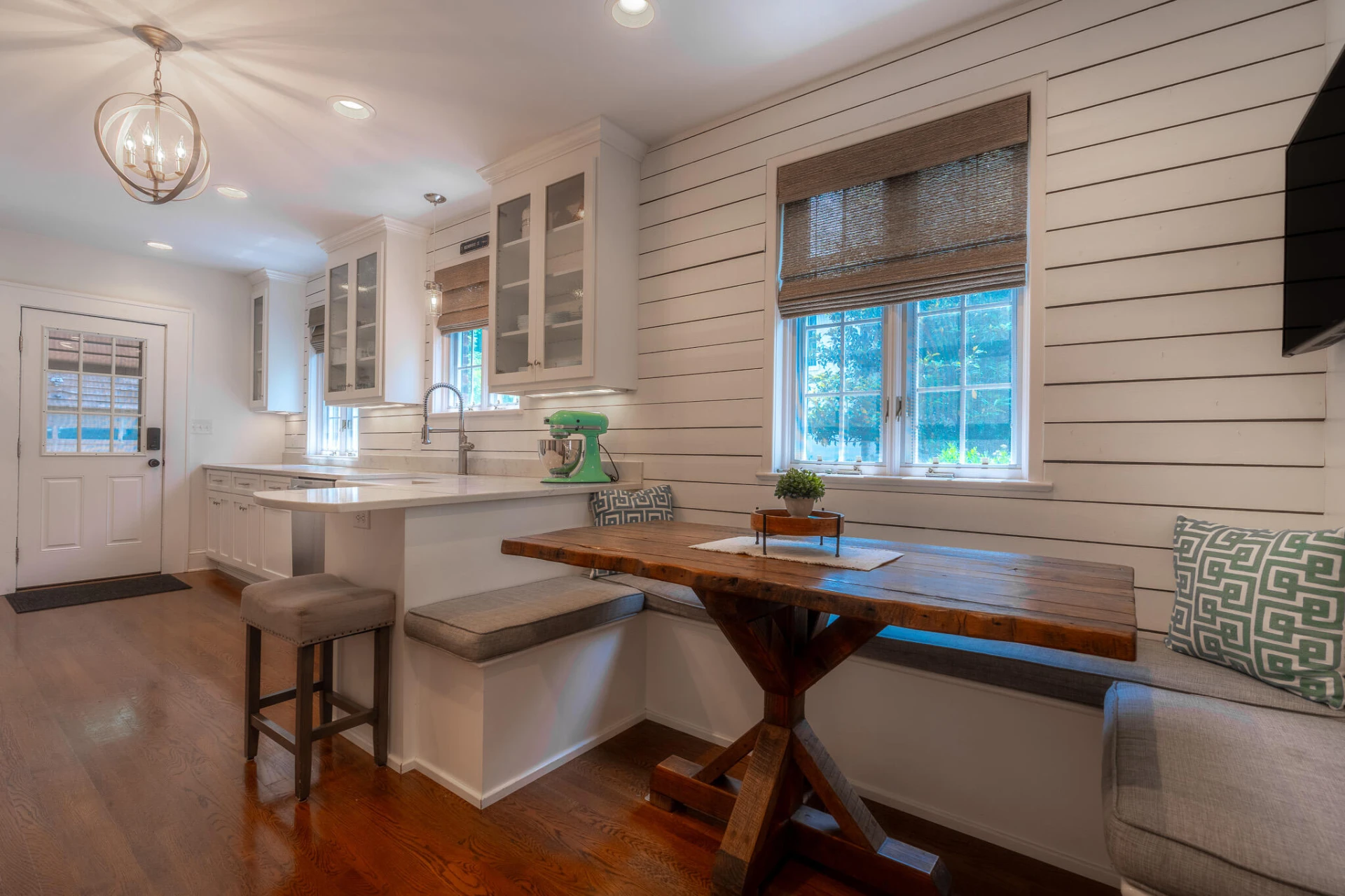 2602 Stanley AVE - Photo 26