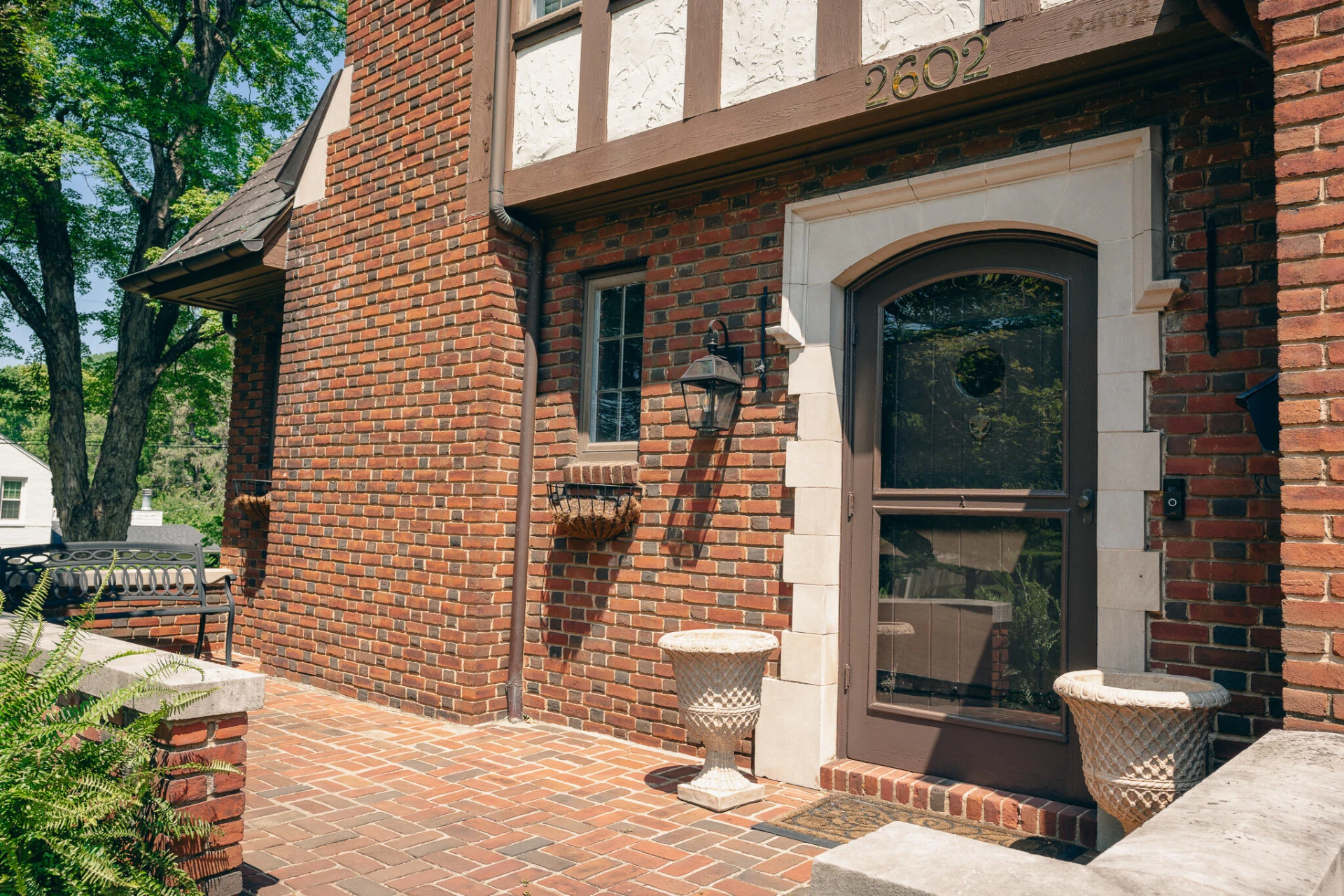 2602 Stanley AVE - Photo 4