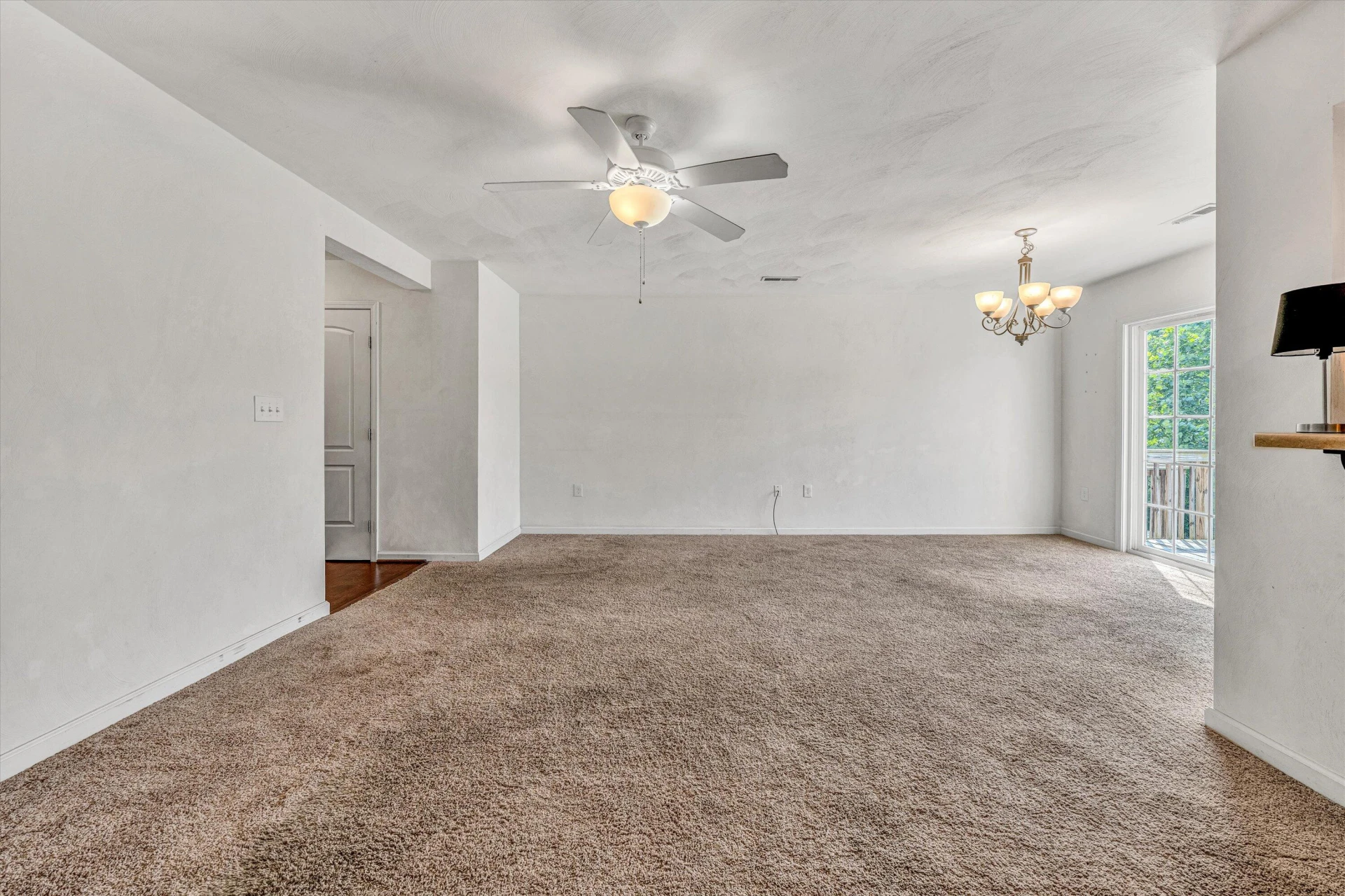 6810 Village Green DR - Photo 10