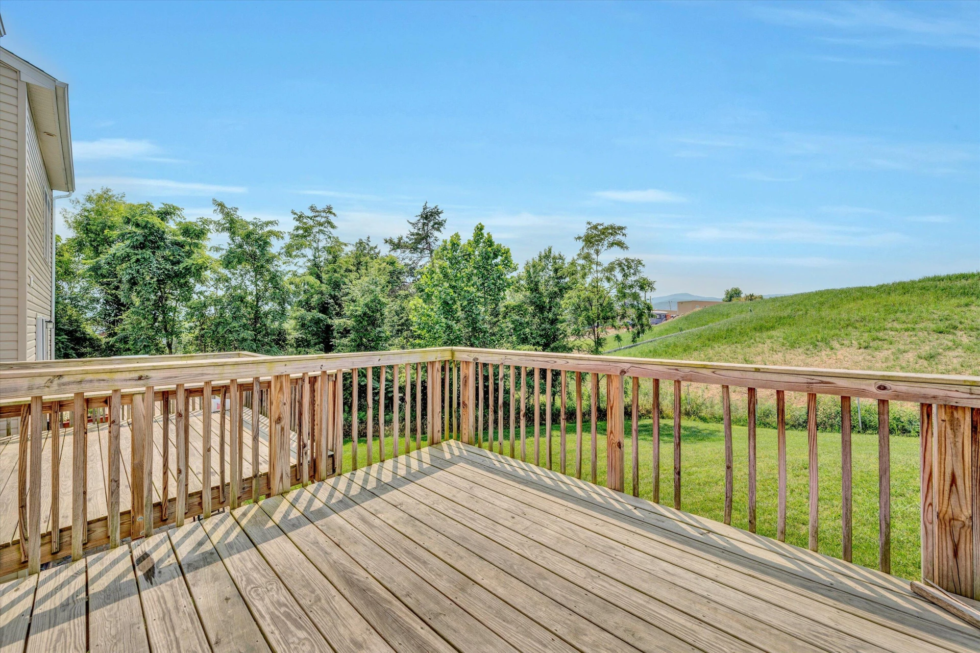 6810 Village Green DR - Photo 16