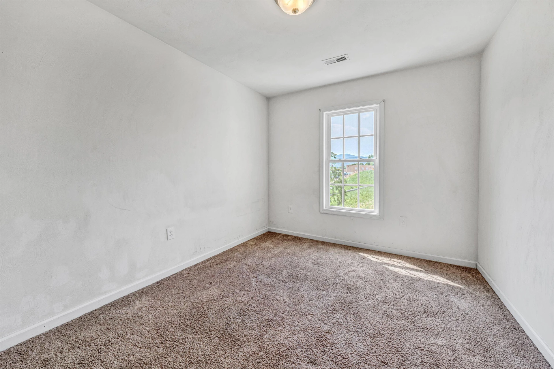 6810 Village Green DR - Photo 23