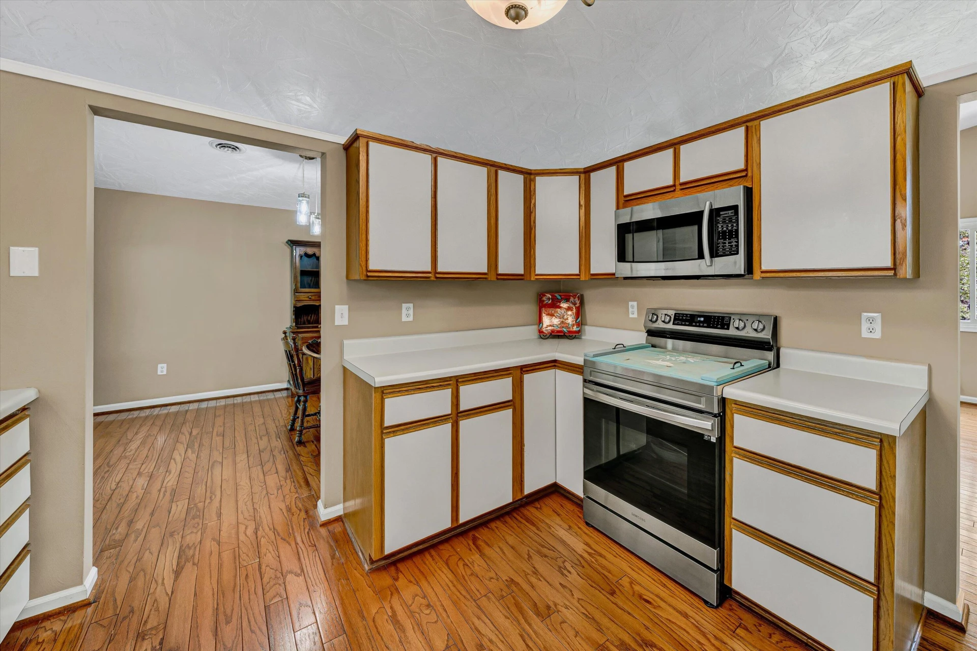 5924 Landview DR - Photo 11