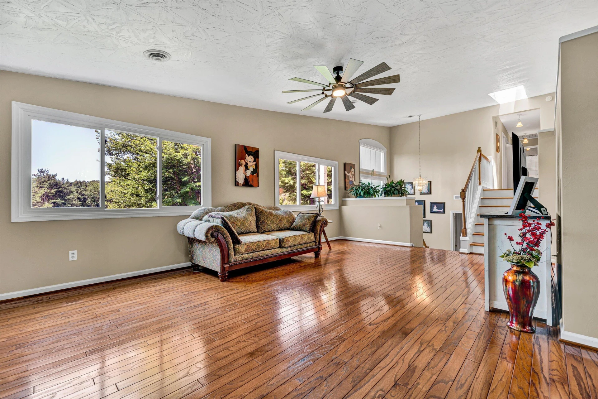 5924 Landview DR - Photo 6