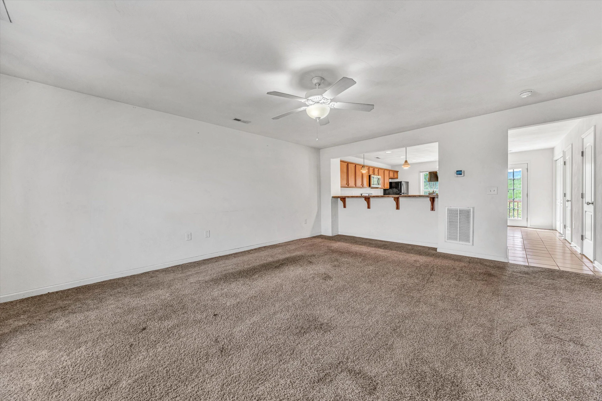 6806 Village Green DR - Photo 2