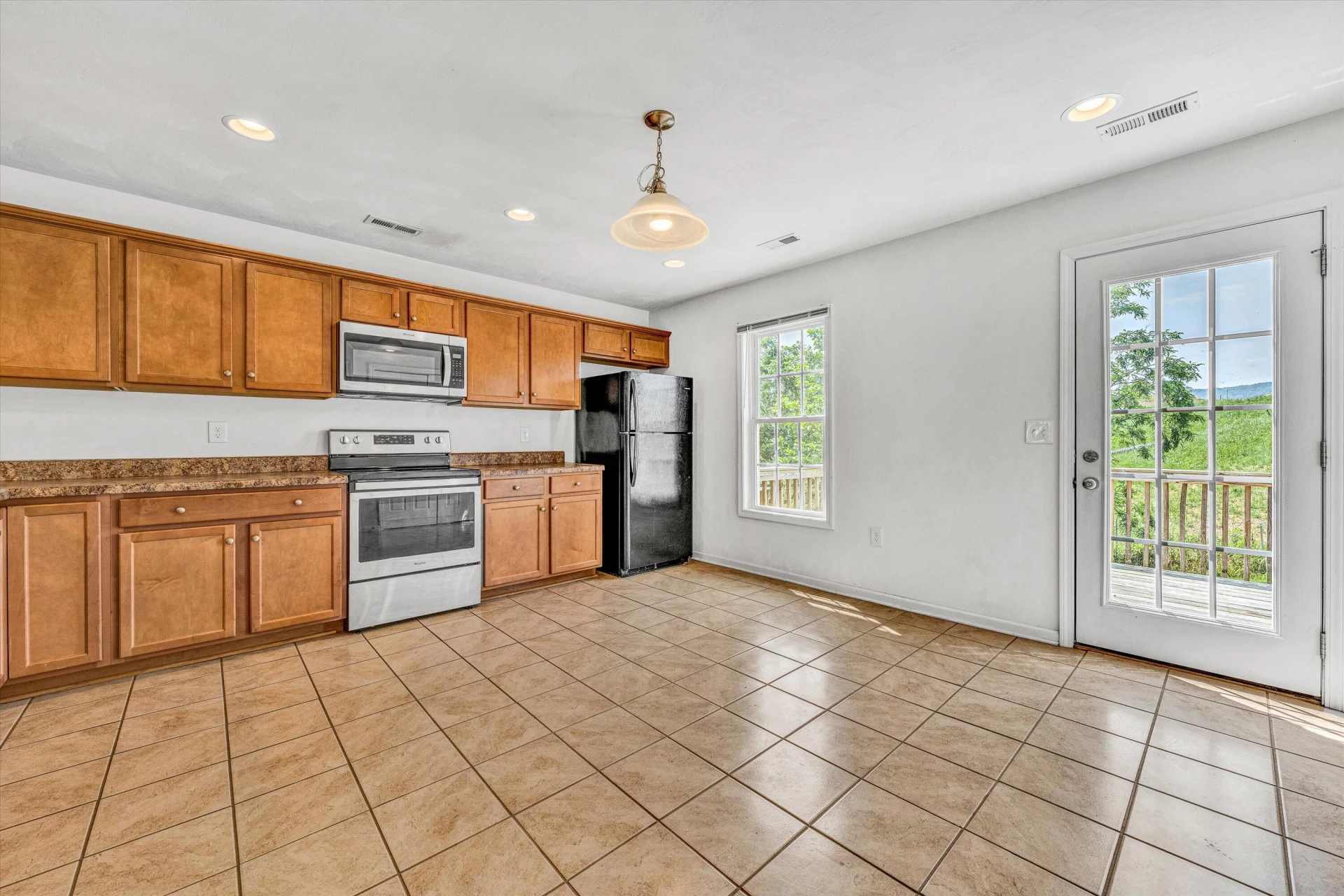 6806 Village Green DR - Photo 4