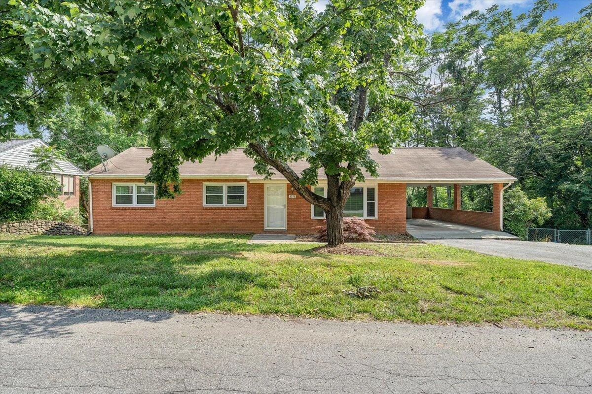 3271 Rasmont RD - Photo 2