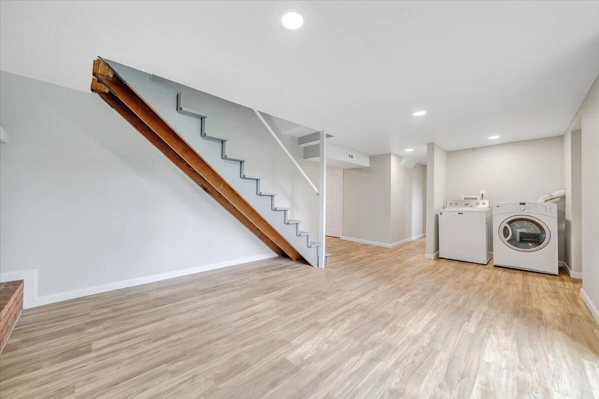 3271 Rasmont RD - Photo 24
