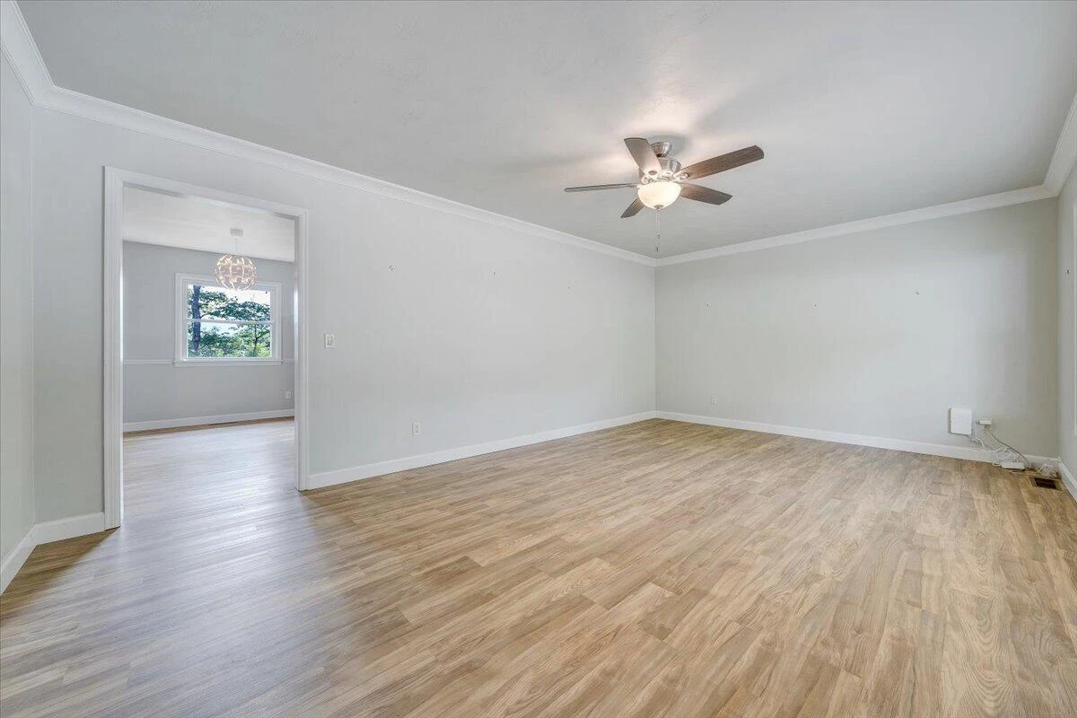 3271 Rasmont RD - Photo 5