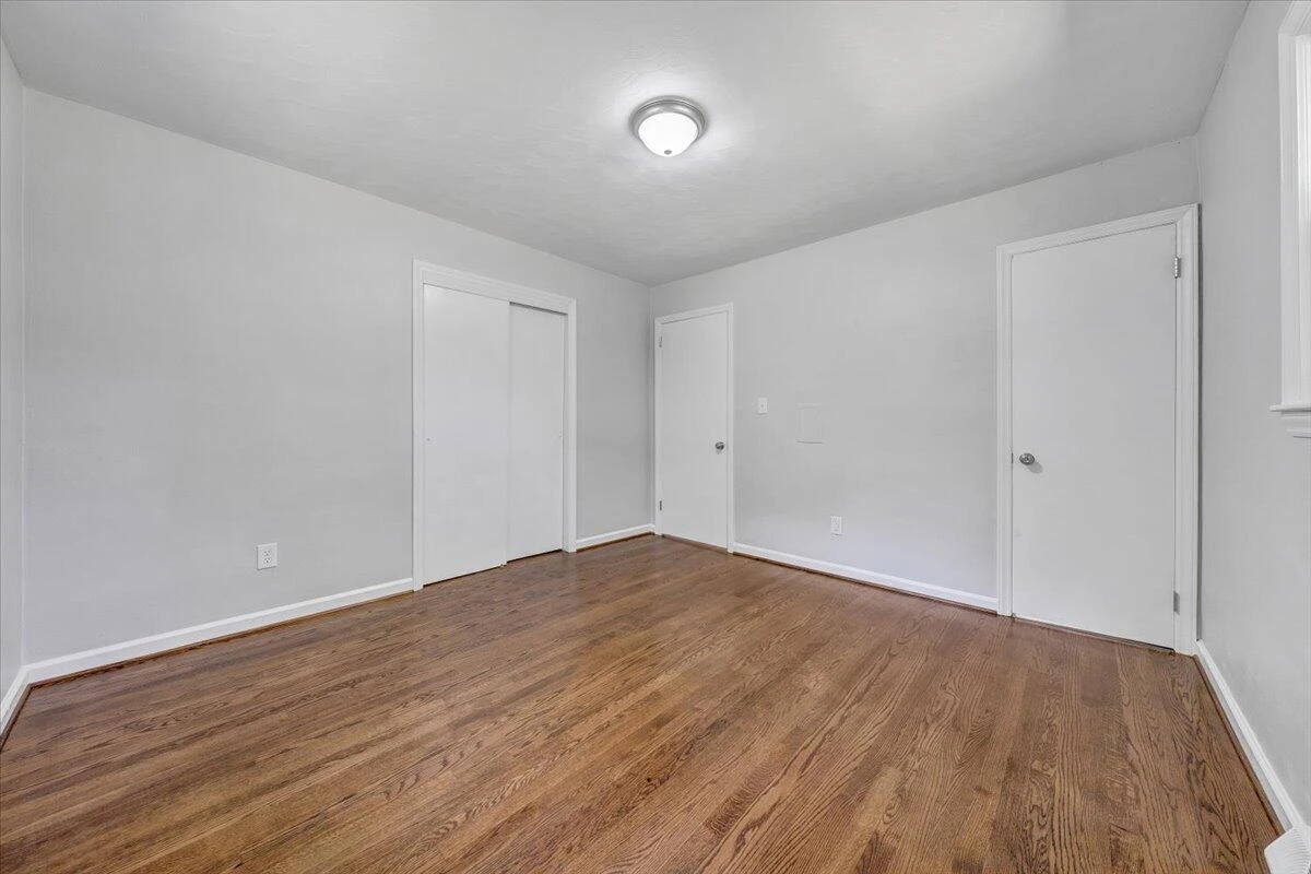 533 Oak DR - Photo 17