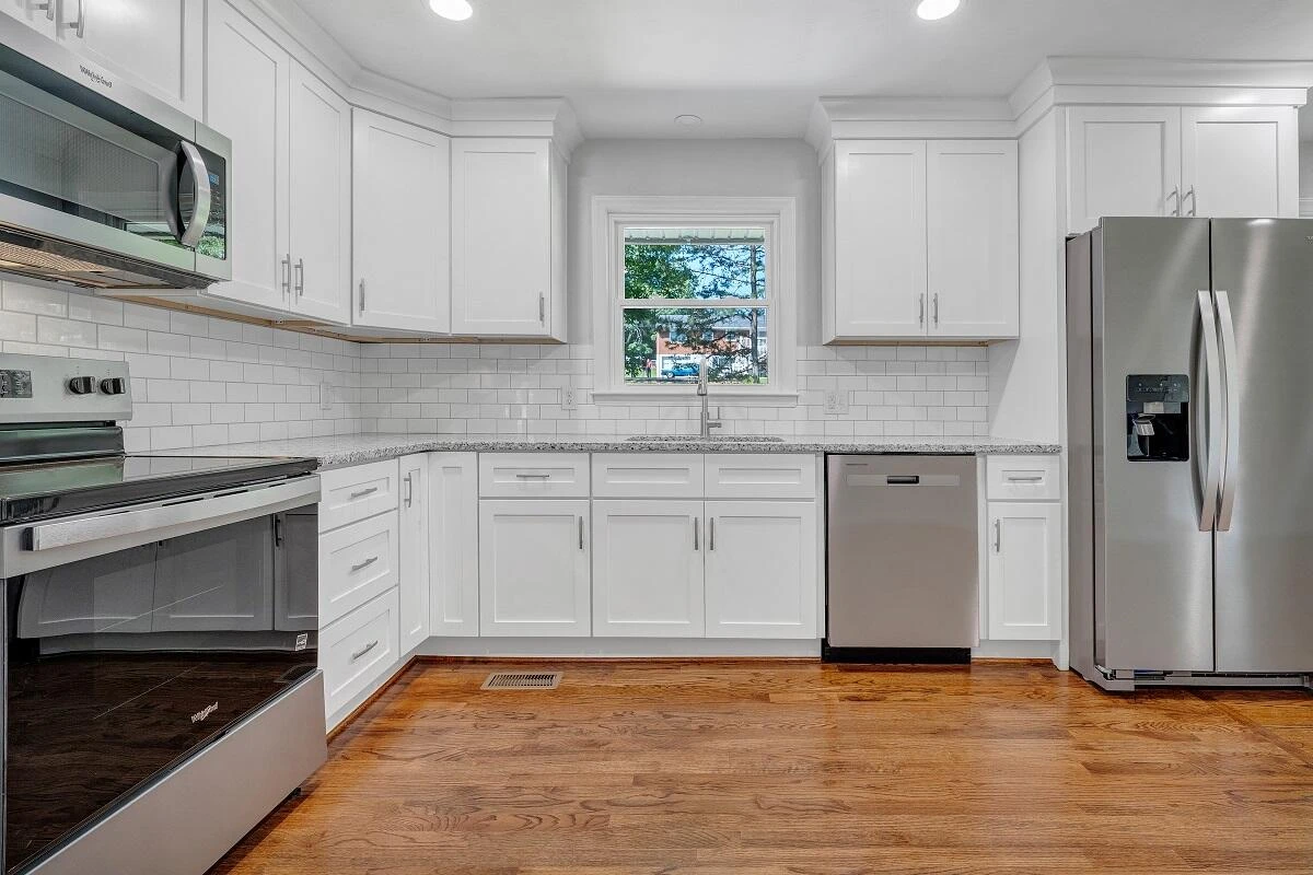 533 Oak DR - Photo 8