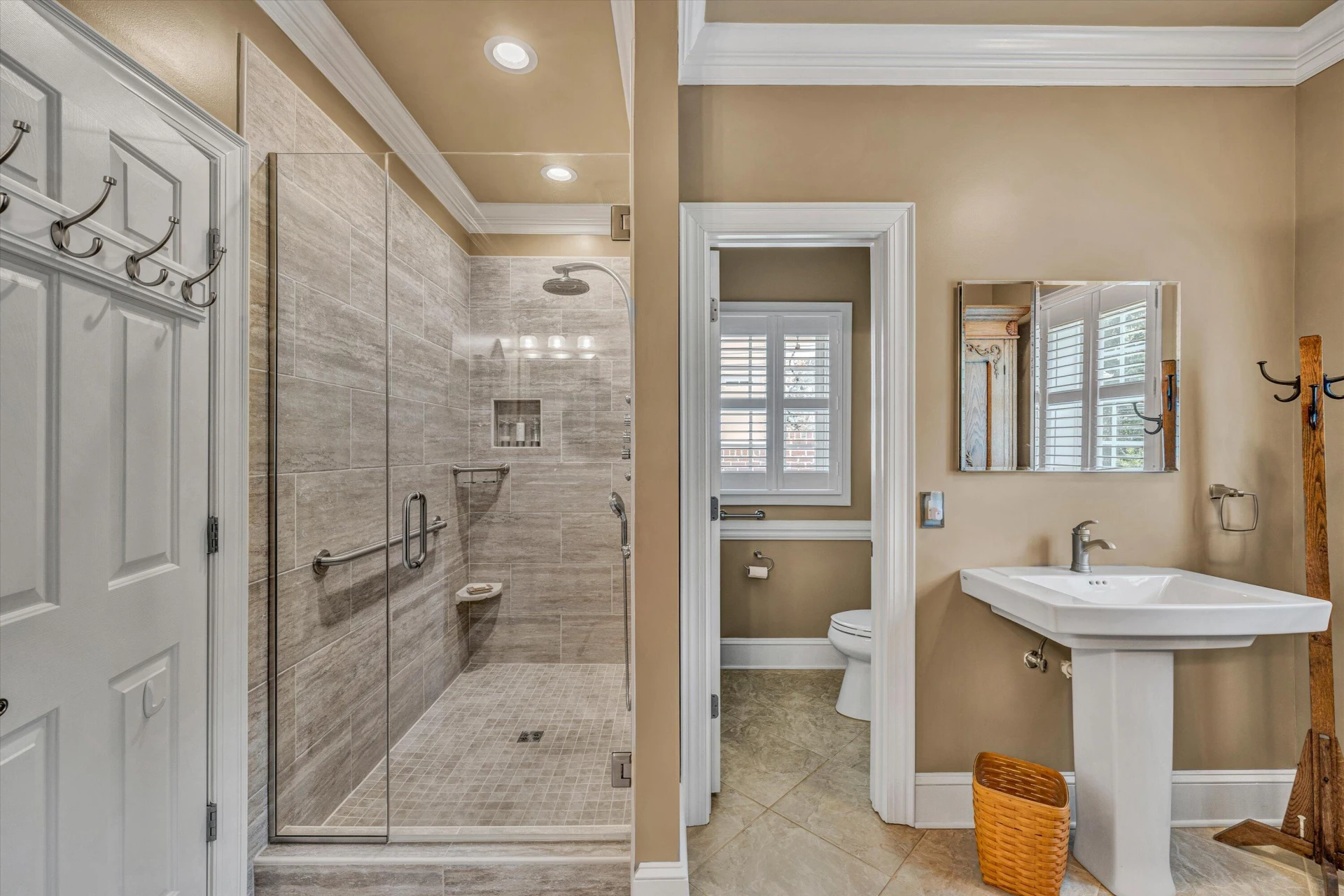 220 Village LN - Photo 18