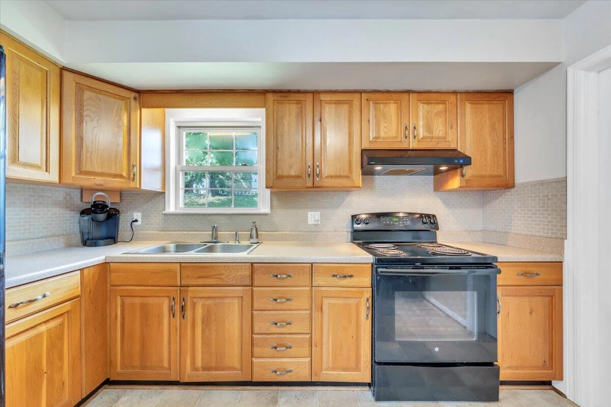 1868 Terry DR - Photo 14