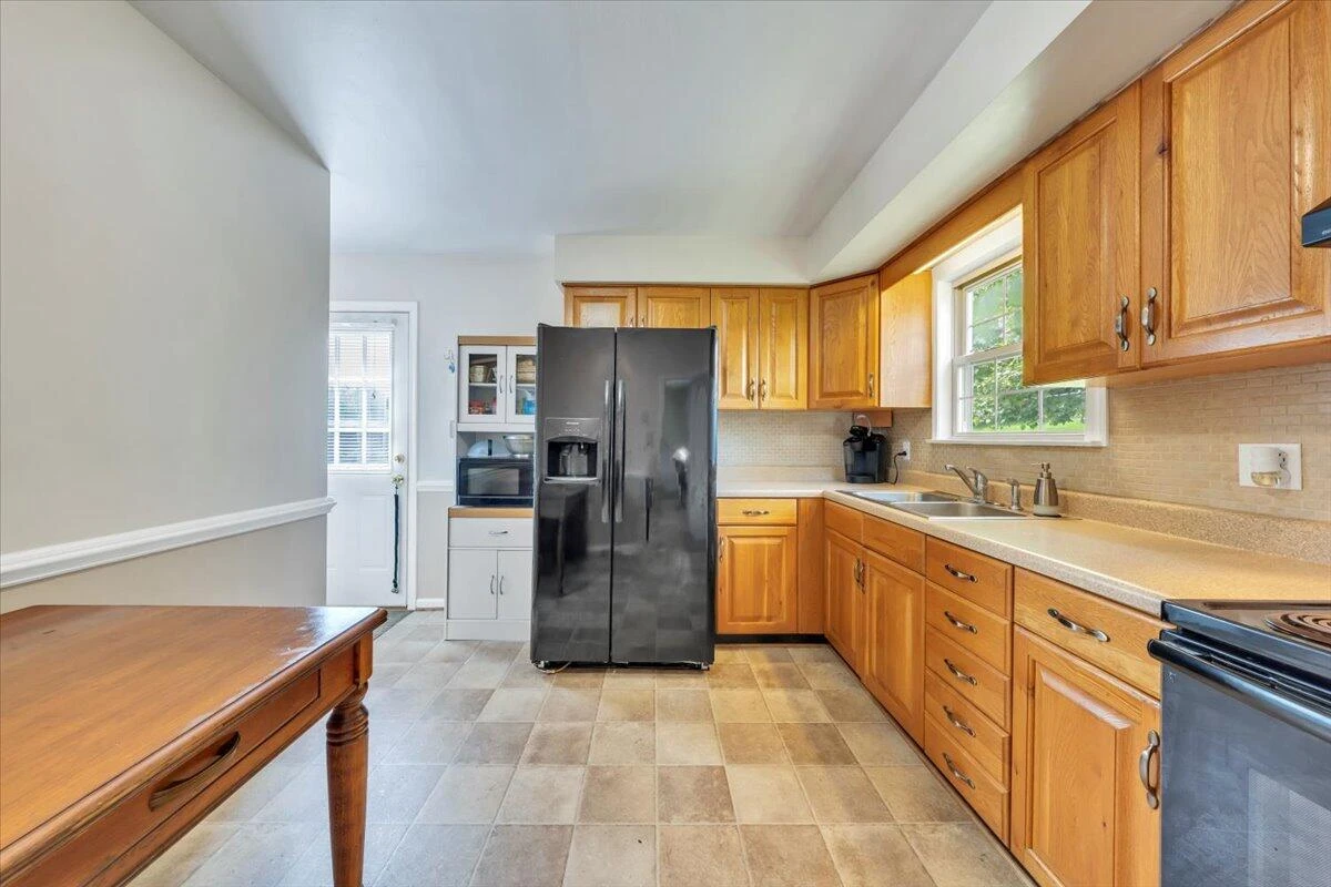 1868 Terry DR - Photo 15