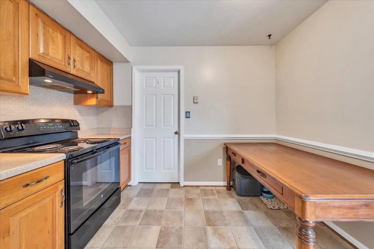 1868 Terry DR - Photo 16