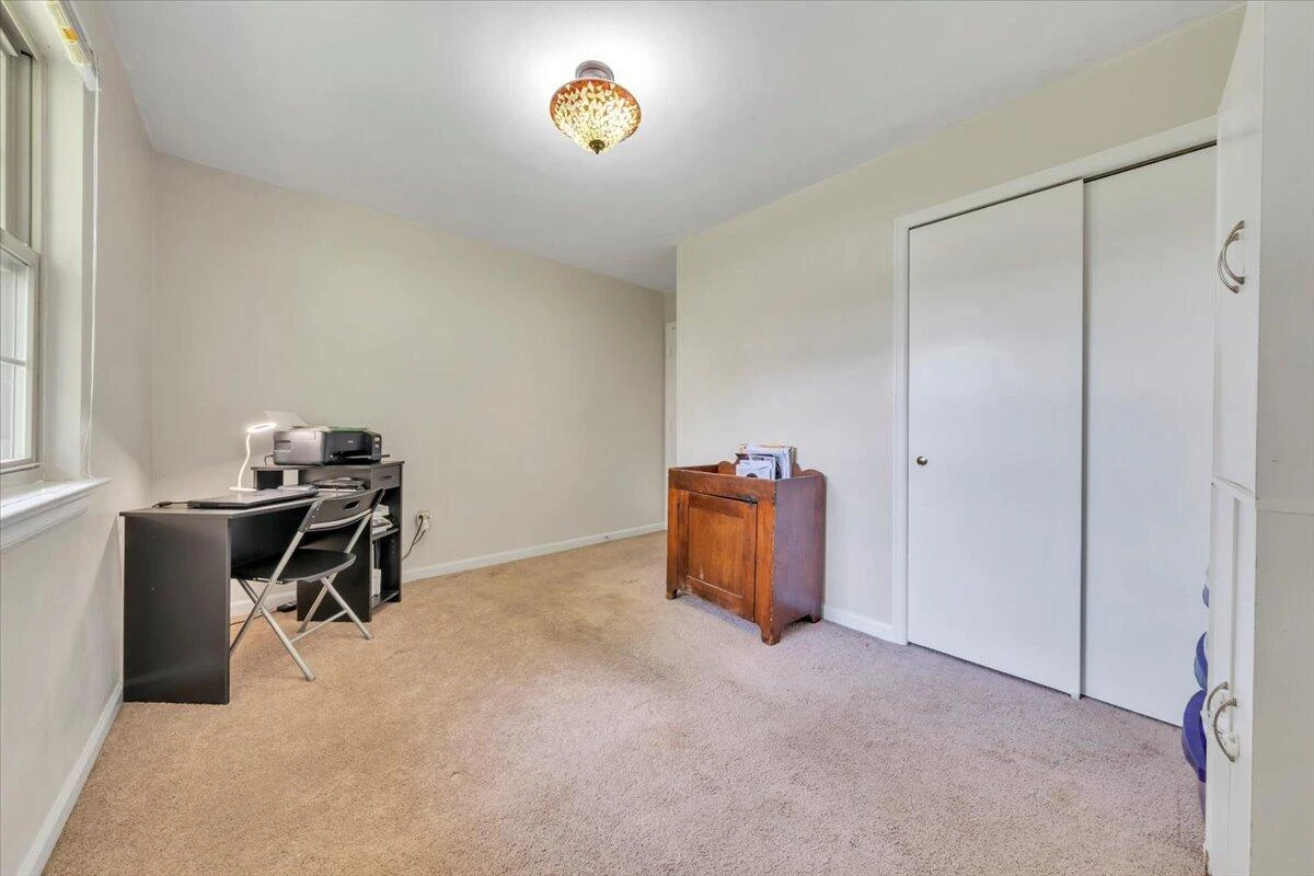 1868 Terry DR - Photo 17