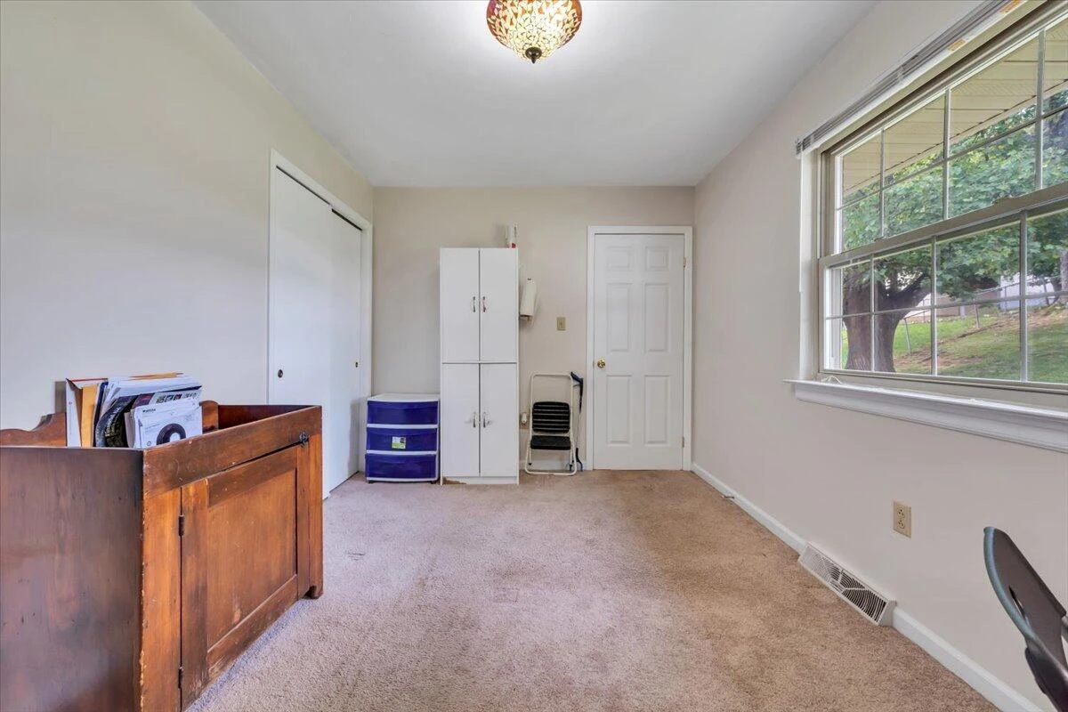 1868 Terry DR - Photo 20