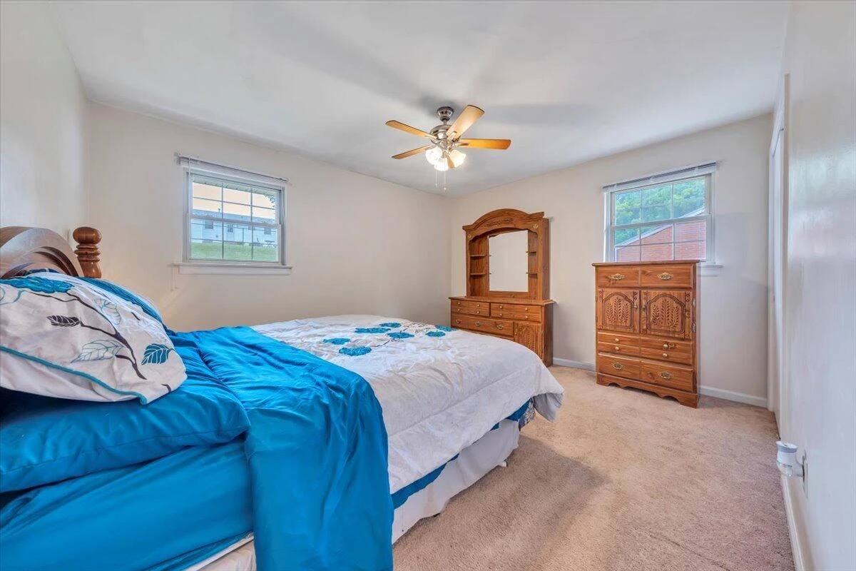1868 Terry DR - Photo 22