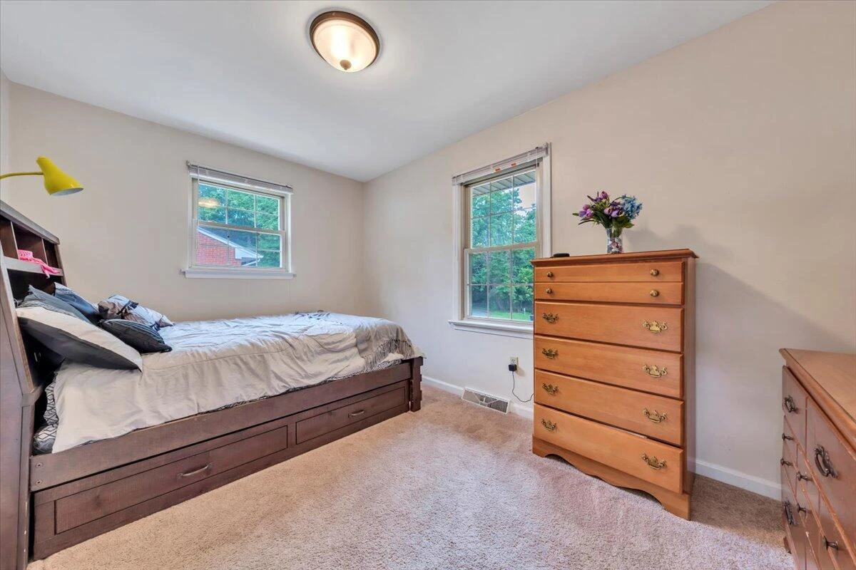 1868 Terry DR - Photo 24