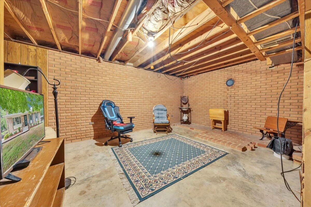 1868 Terry DR - Photo 26