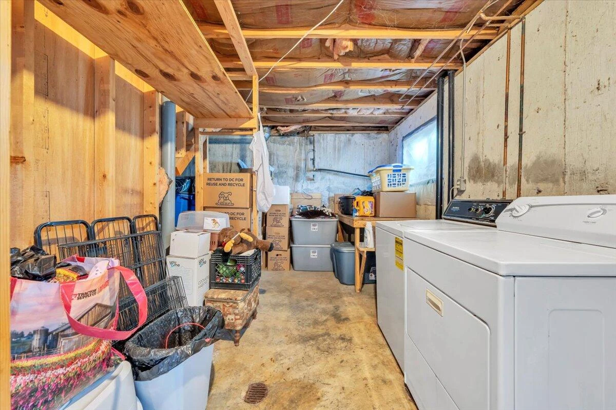 1868 Terry DR - Photo 29