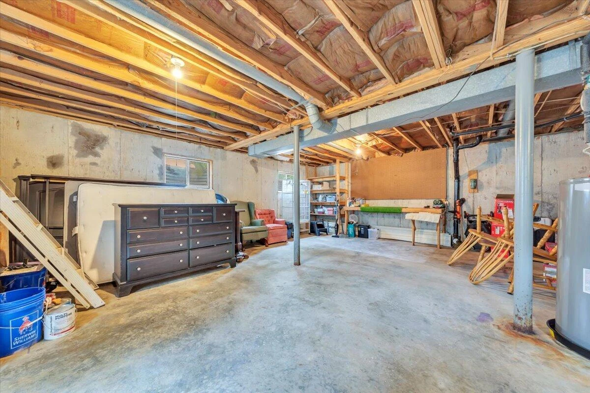 1868 Terry DR - Photo 30