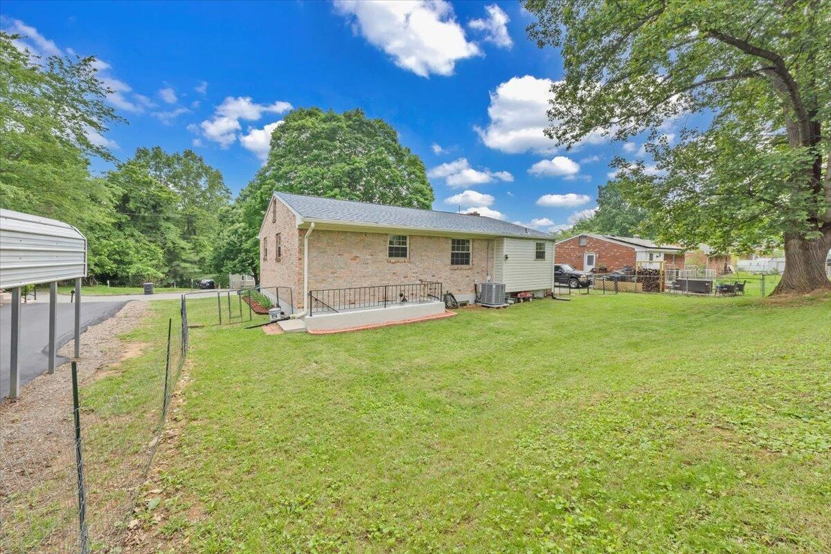 1868 Terry DR - Photo 36