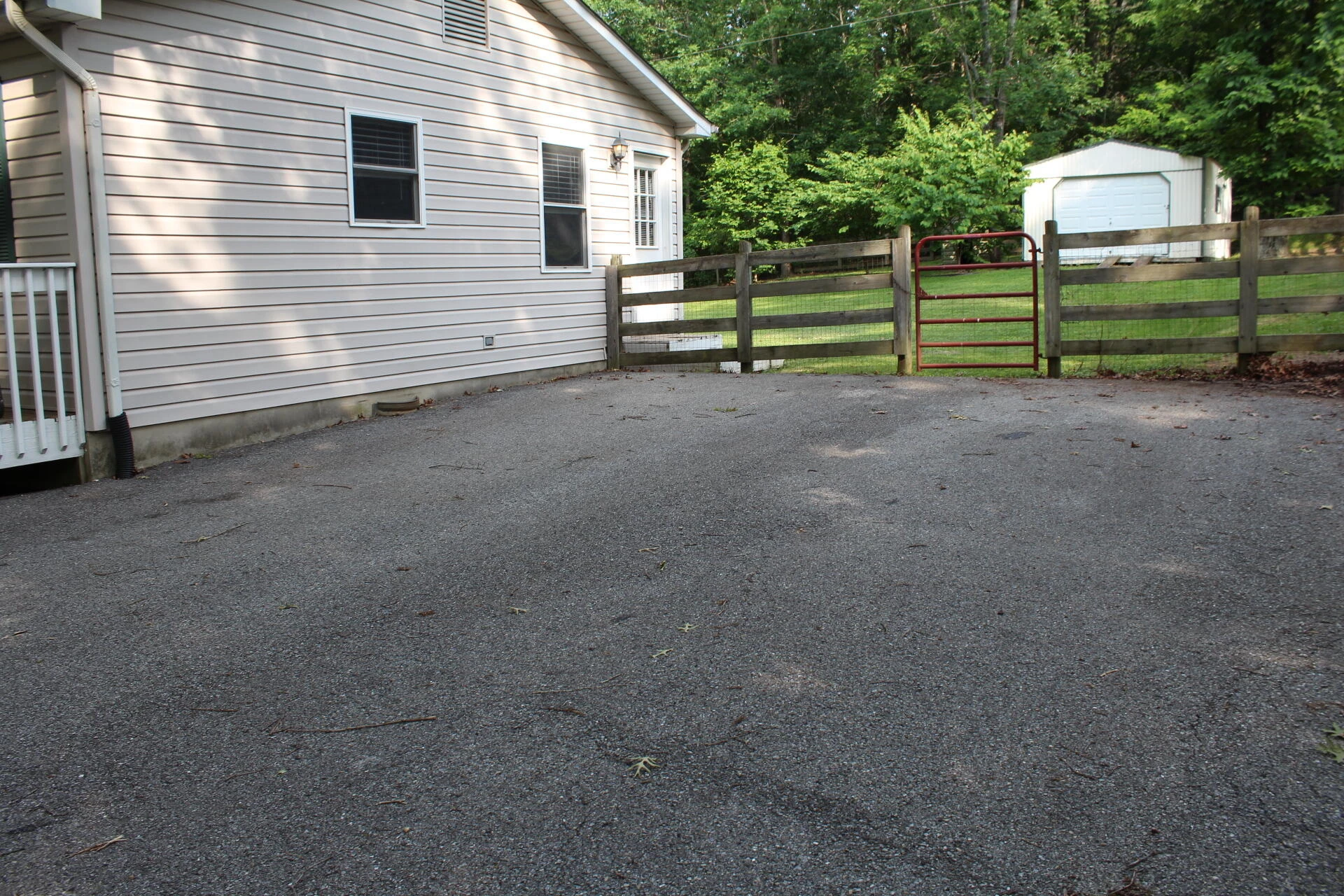 8728 Bradshaw RD - Photo 11