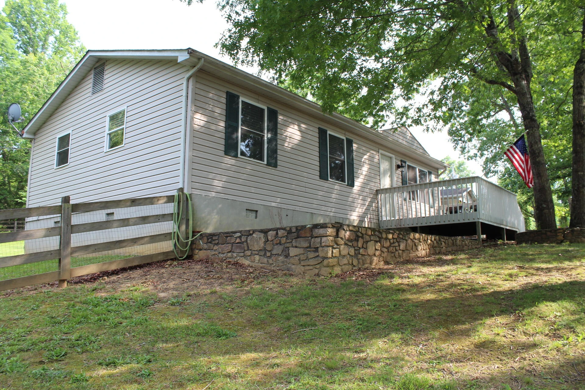 8728 Bradshaw RD - Photo 3