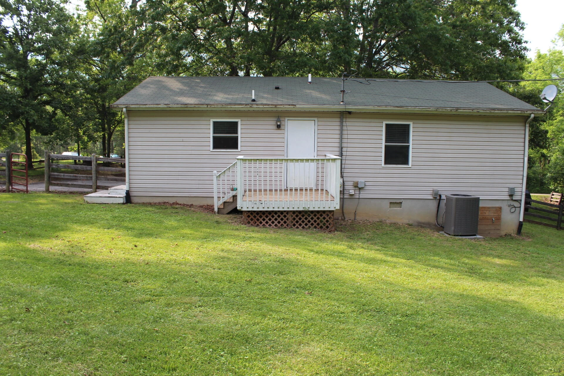 8728 Bradshaw RD - Photo 41