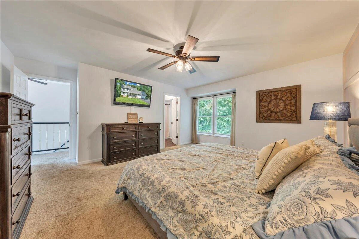 7984 Forest Creek DR - Photo 22