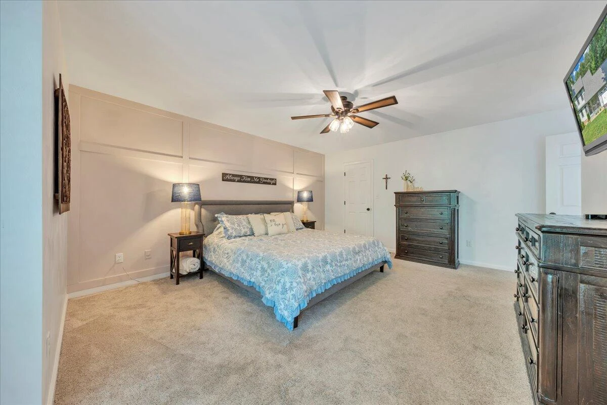 7984 Forest Creek DR - Photo 23
