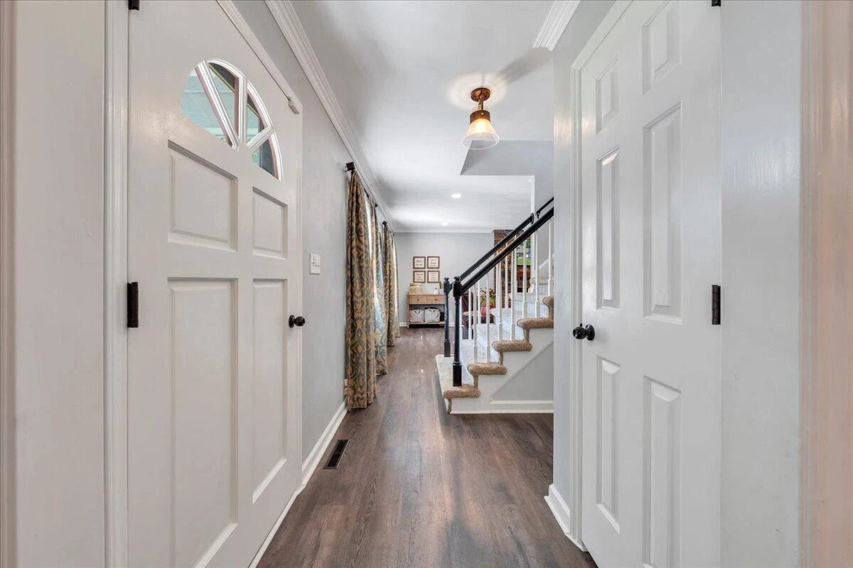 7984 Forest Creek DR - Photo 8