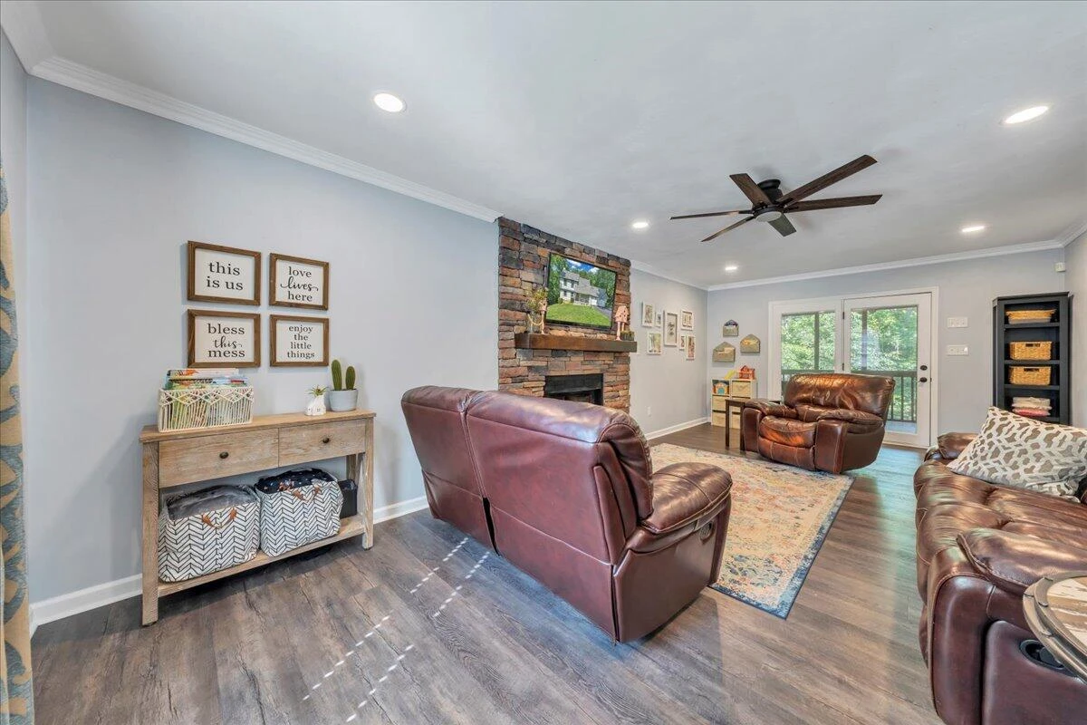 7984 Forest Creek DR - Photo 12