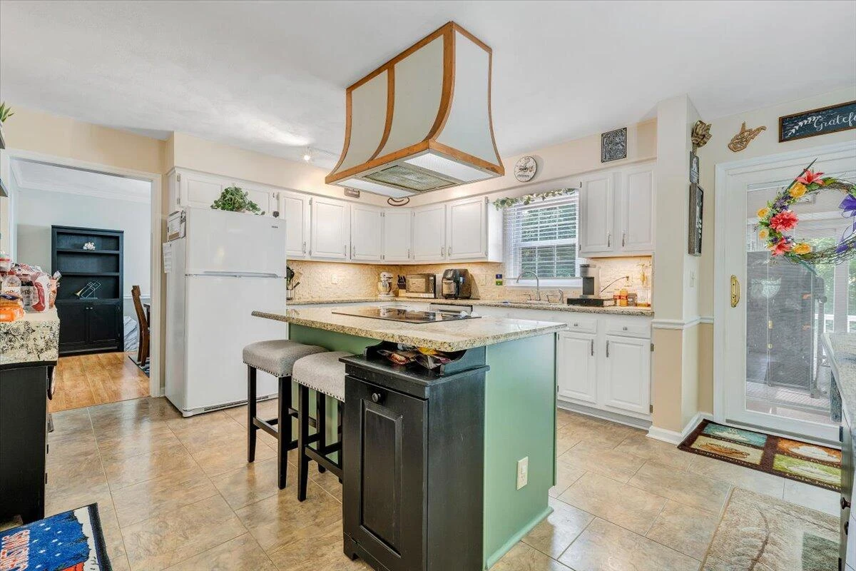 201 Jay Ridge RD - Photo 16