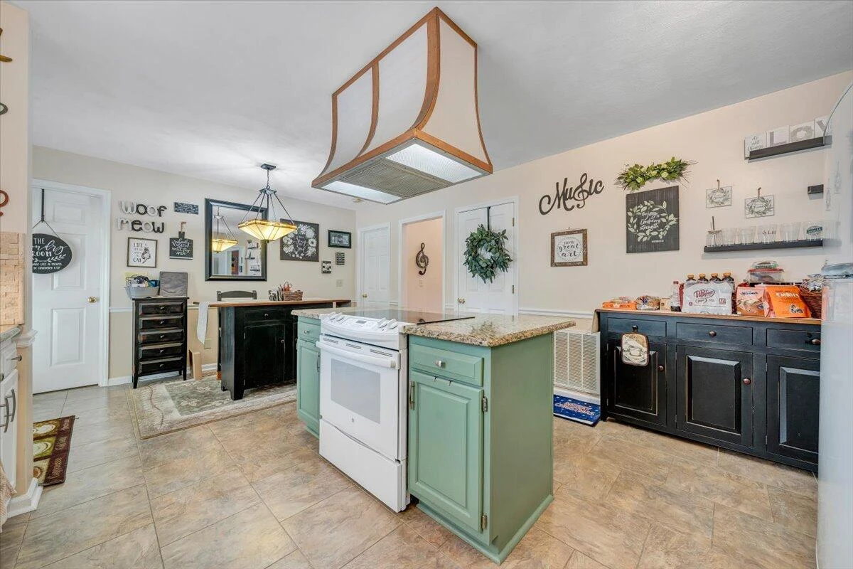 201 Jay Ridge RD - Photo 19