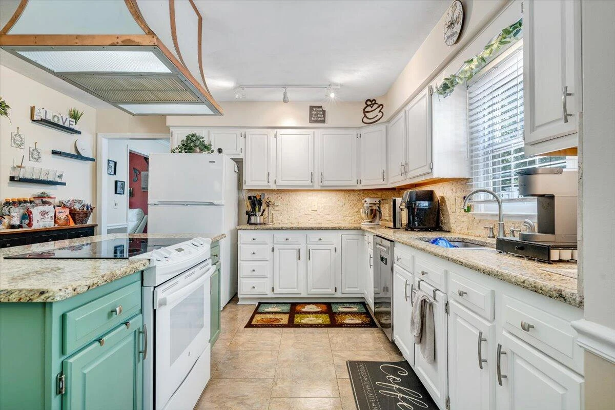 201 Jay Ridge RD - Photo 21