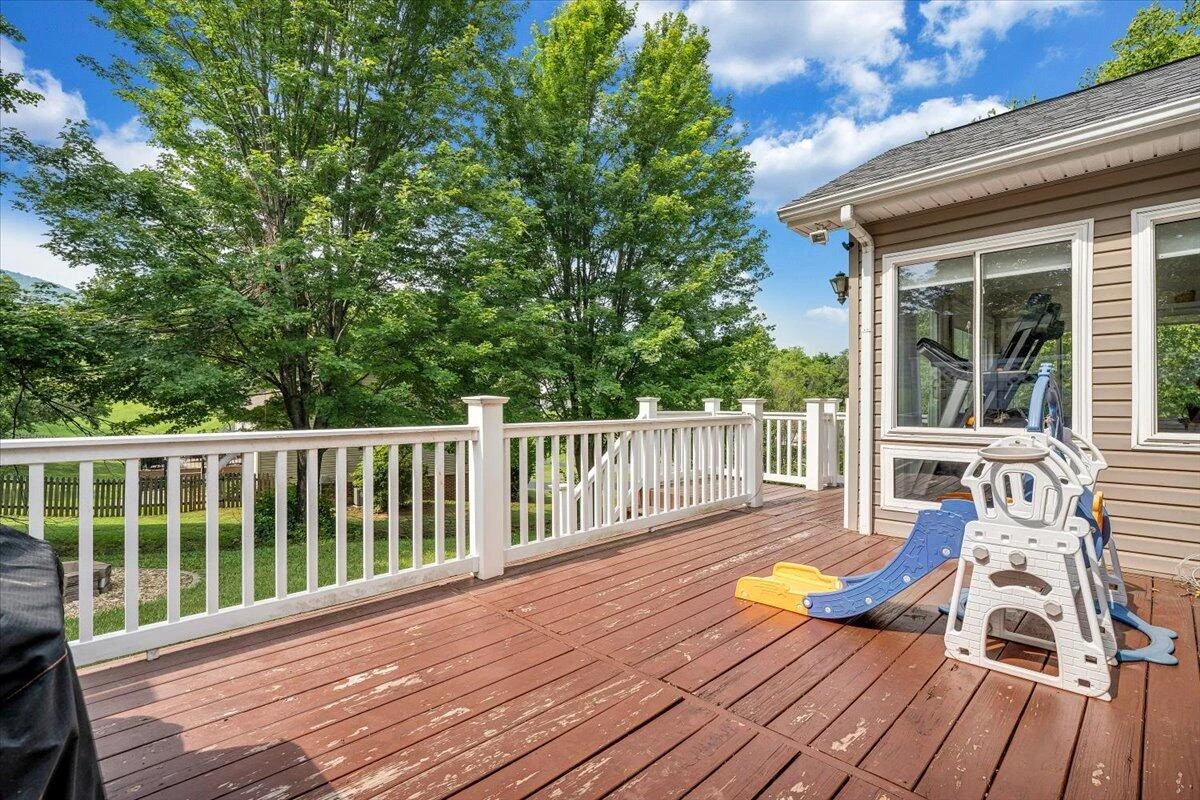 201 Jay Ridge RD - Photo 48